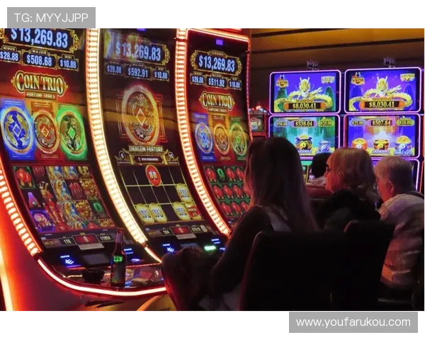 硬石赌场：在豪华氛围中尽情娱乐，体验丰富多彩的博彩与现场娱乐表演